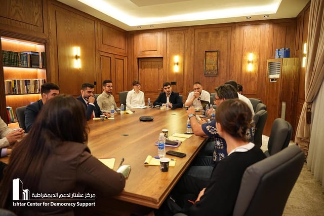 Roundtable Discusses the Development of Studies on Social Pluralism